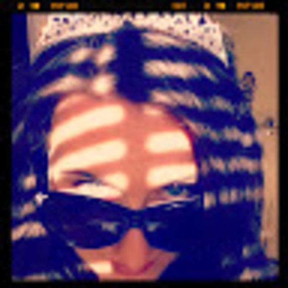 Meet your Posher, Alana - Picture 1 of 1